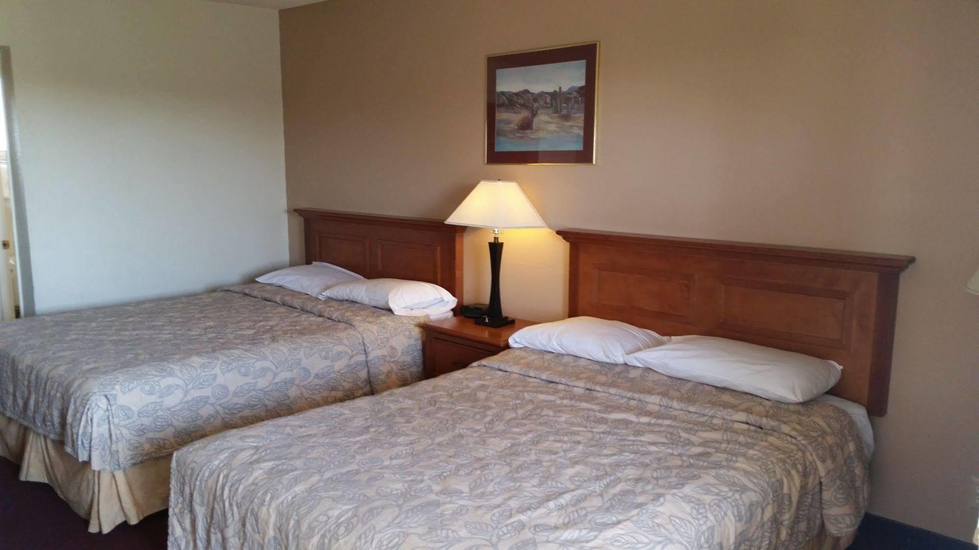 Hotel Europa Ridgecrest Exterior photo